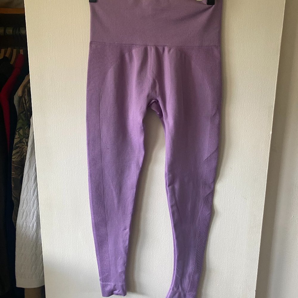 set active purple leggings